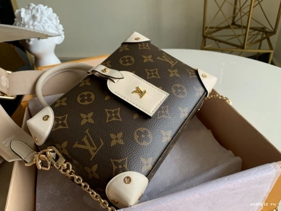 WIS LOUIS MALLE VUITTON PETITE SOUPLE 1031